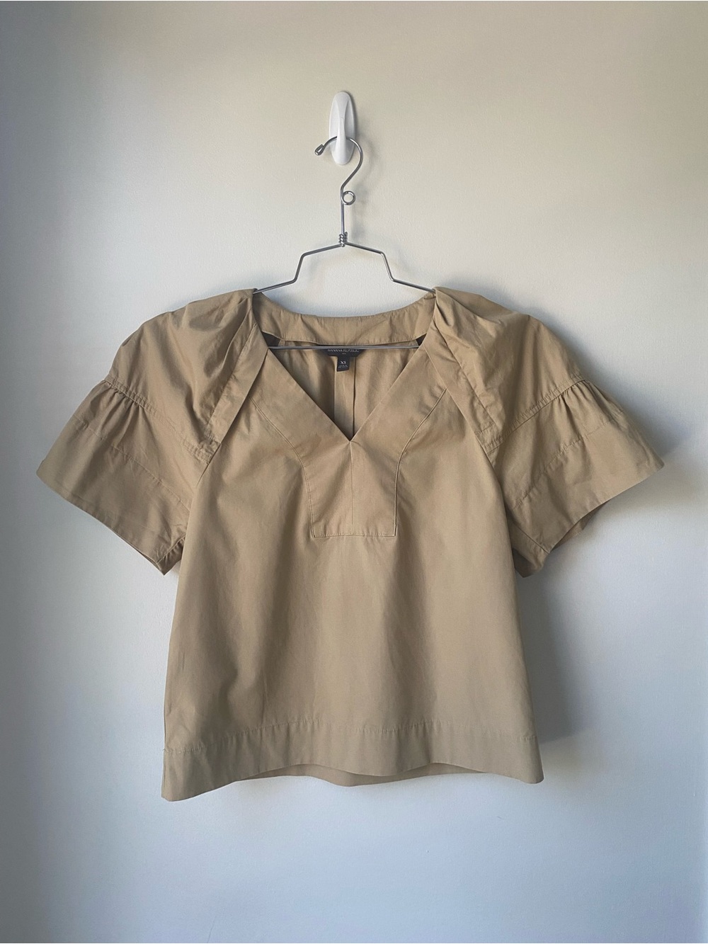 Women’s Short Sleeve V-Neck Blouse